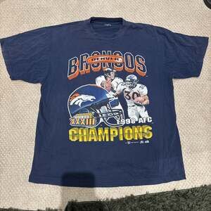 Vintage NFL - 'Denver Broncos, Super Bowl 33th Champions' T-Shirt 1999 Large